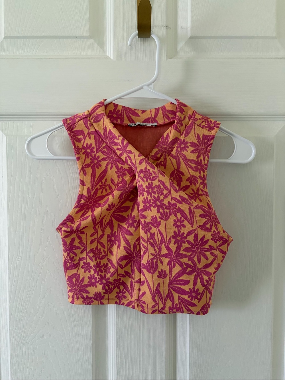 ZARA Sleeveless Floral Crop Top in Pink and Orange